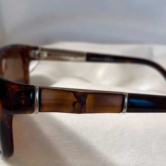 Authentic Gucci sunglasses - Picture 3 of 8
